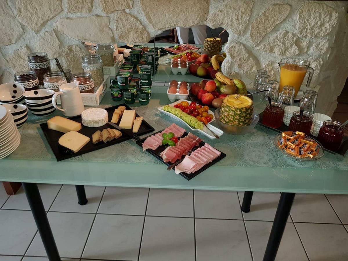 Bed and Breakfast Le Venay Frontenaud Экстерьер фото